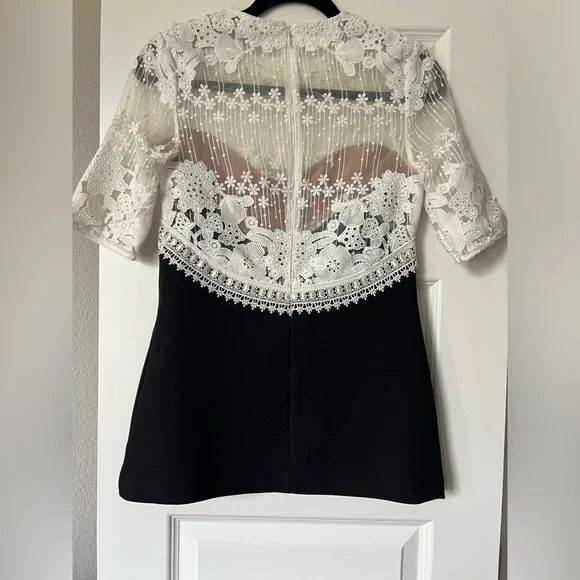 Self-Portrait Black and White Lace Tunic - Picture 4 of 5
